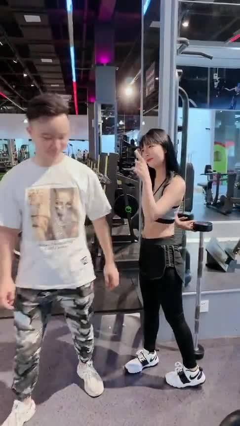 别跑，美女老婆我来也,浪漫追妻记