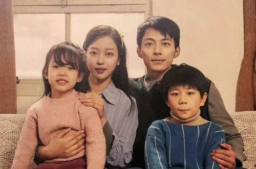 年代：离婚后带全家创业,一家三口的逆袭之路